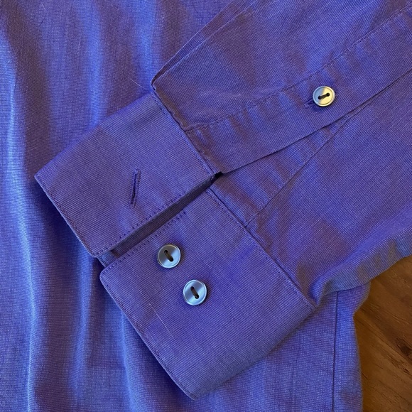 VanHeusen gently worn button-uo shirt - Picture 3 of 6